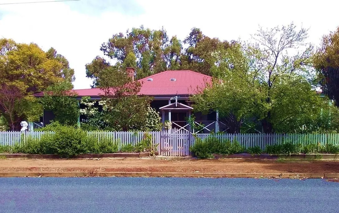 Wagin Cottage Garden Bed And Breakfast-1